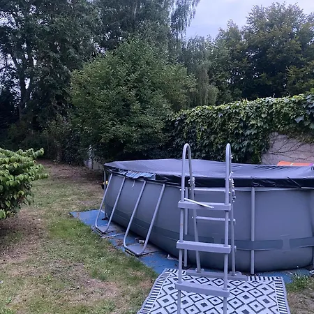 Maison Familiale Avec Piscine, Proche Des Plages Du Debarquement 펜션